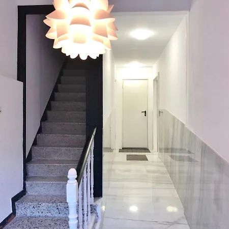 Piso Recien Reformado De Dos Dormitorios Y Terraza 아파트