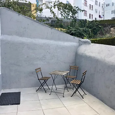 아파트 Piso Recien Reformado De Dos Dormitorios Y Terraza